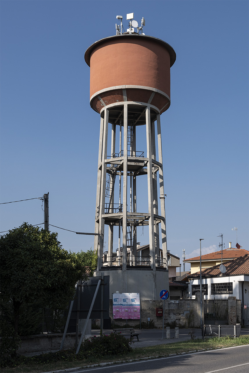 Serbatoio piezometrico Vaprio d'Adda via Colombo